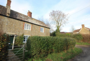 Broomhill Cottage in Lopen